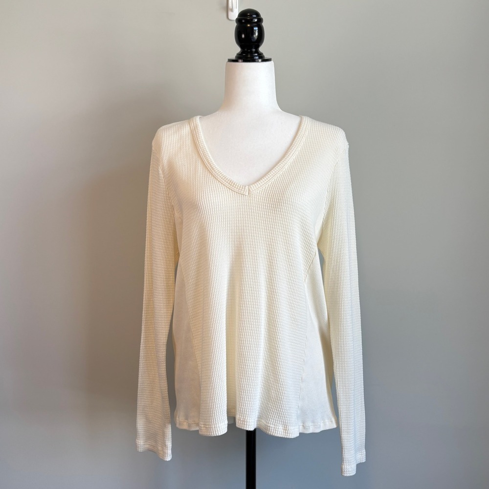 T.LA Long Sleeve Thermal Top Oversized V Neck Casual Normcore Ivory Women Size M